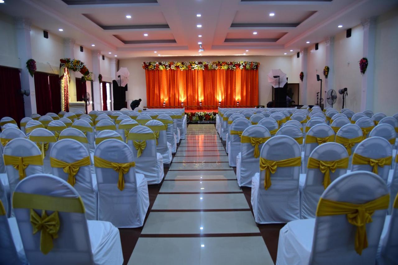 Surya Shibir Resort Пуна Экстерьер фото